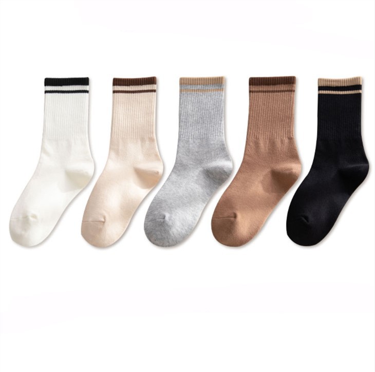 Womens Beige Crew Socks